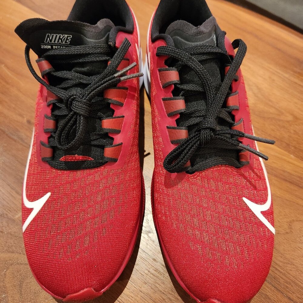 Nike Pegasus, Red, Size 8, NWOT, never worn, Bowerman Track Club